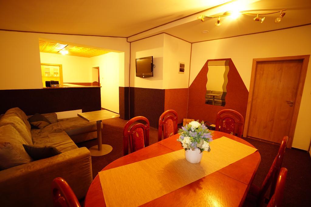 Maison d'hôtes Chata Eliska à Stará Lesná Extérieur photo